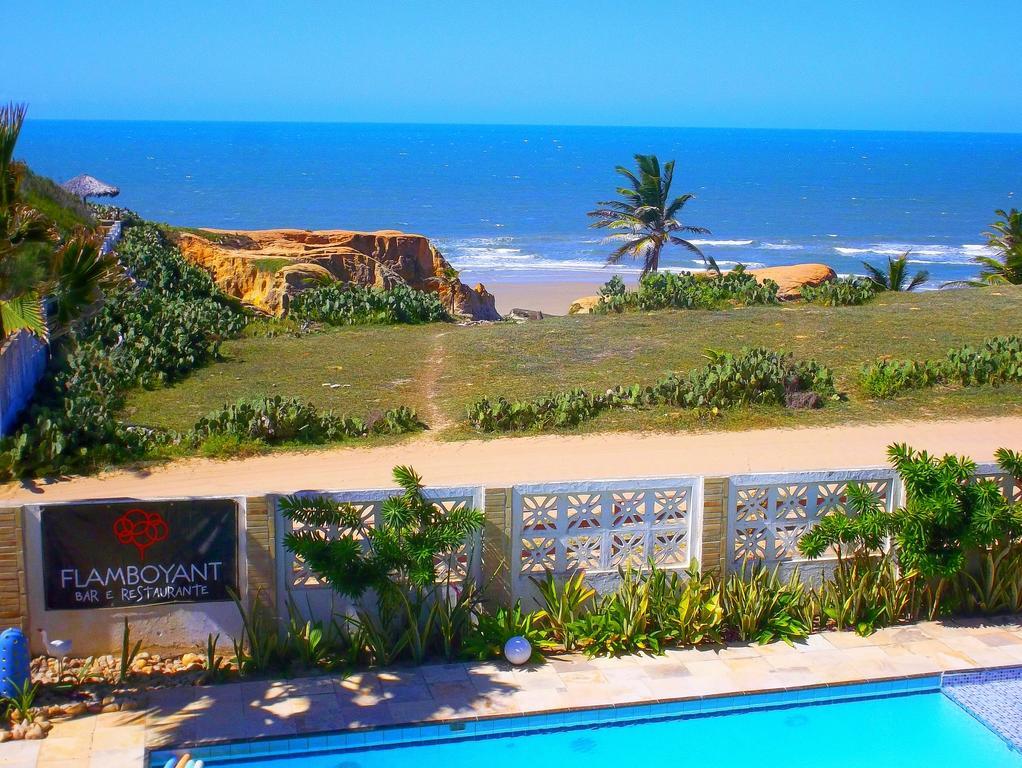 Pousada Flamboyant Village - Praia Das Fontes - 50Mt Da Gruta Mae D'Agua (Adults Only) Беберібі Екстер'єр фото